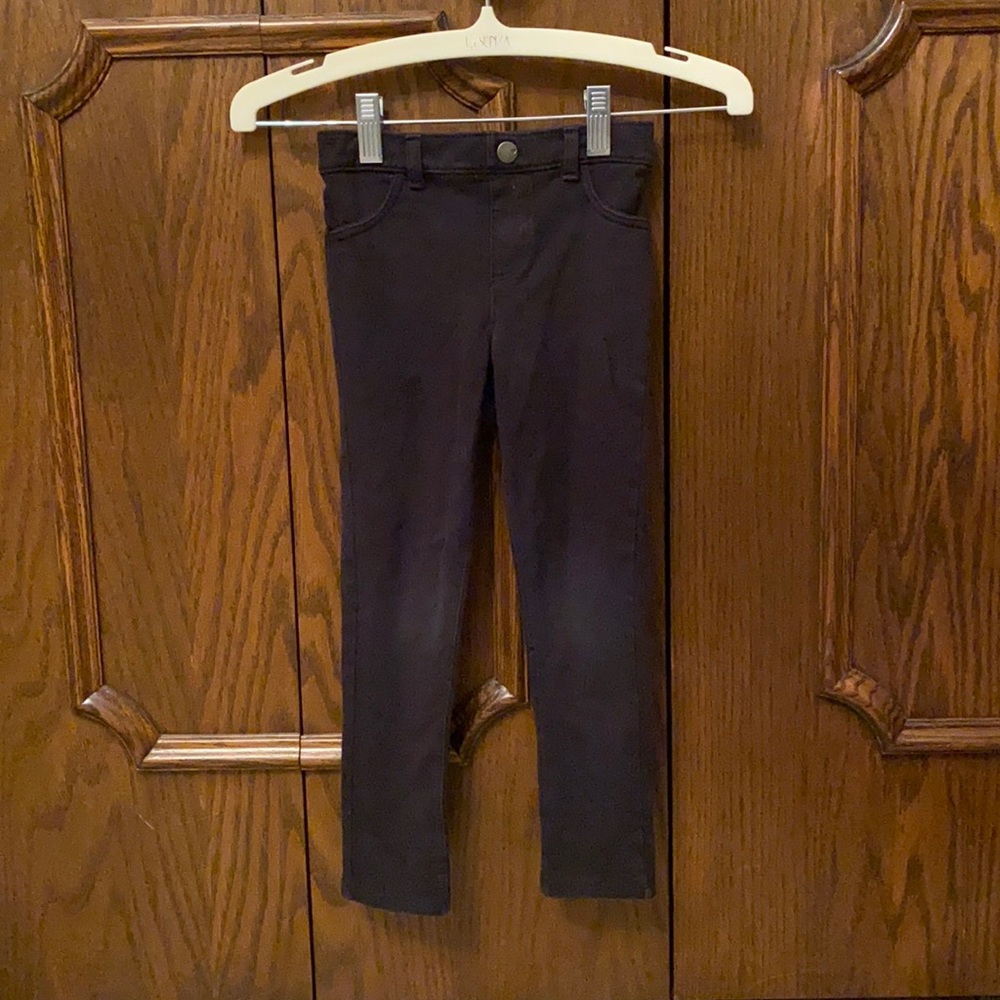 Girls black jeggings size 5T